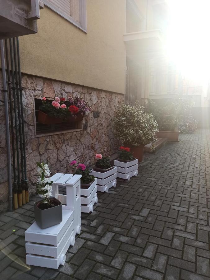 Stanza Maggiore Parma Exteriör bild